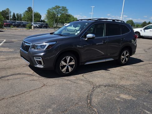 Used 2021 Subaru Forester Touring AWD/4WD image 3