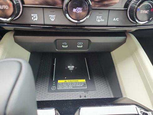 Certified 2025 Honda Accord EX-L image 32