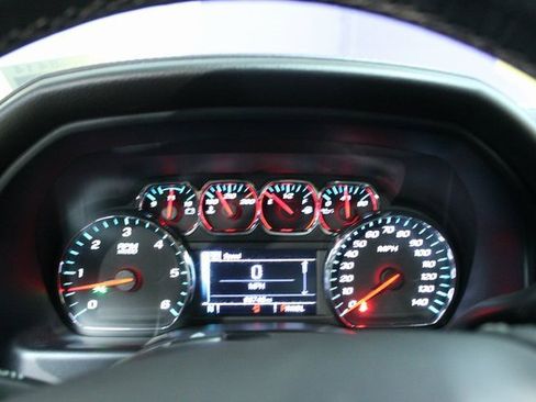 Used 2017 GMC Sierra 1500 SLE image 16