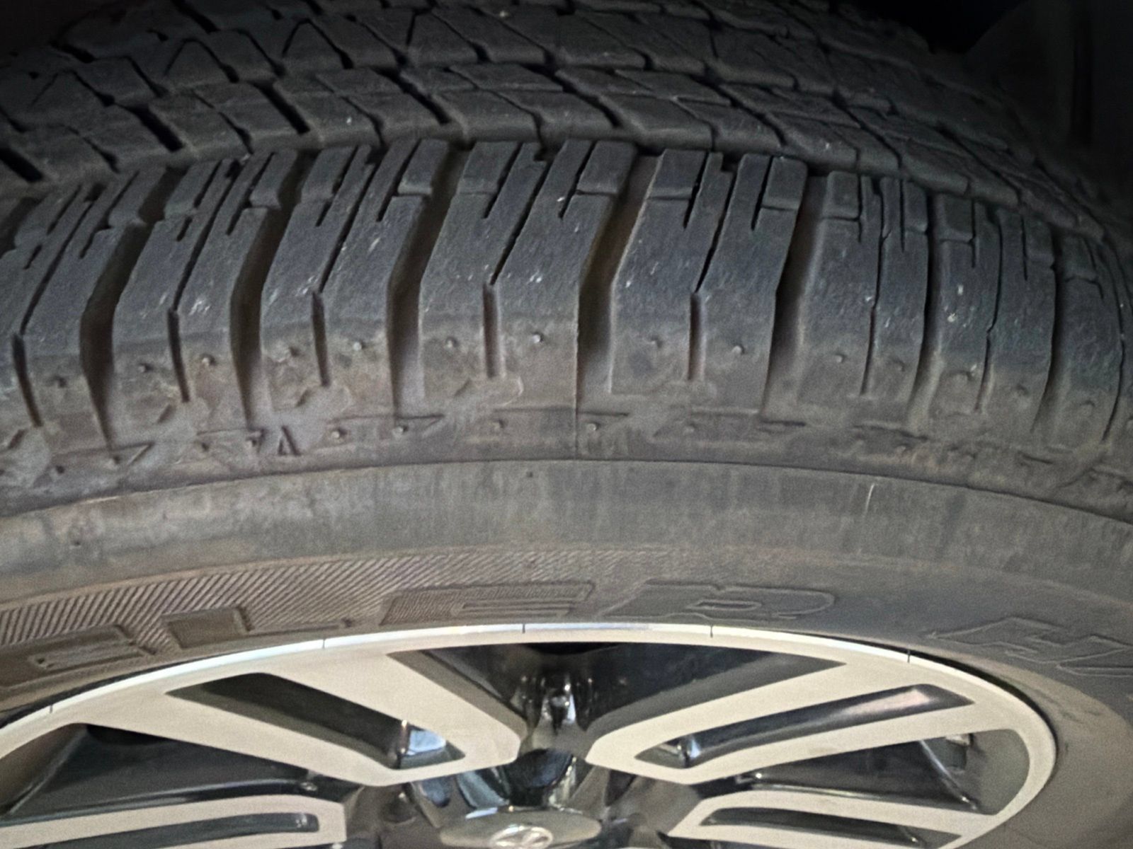 Used 2015 Toyota 4Runner Limited AWD/4WD image 25