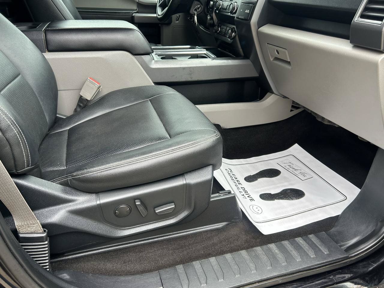 Used 2019 Ford F150 XLT w/ Equipment Group 302A Luxury AWD/4WD image 12