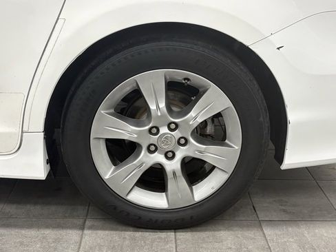 Used 2012 Toyota Sienna SE image 7