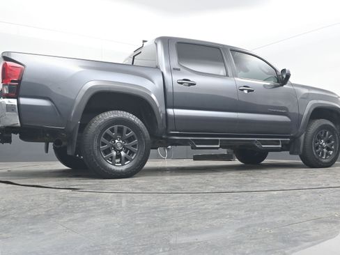 Used 2022 Toyota Tacoma SR5 image 30