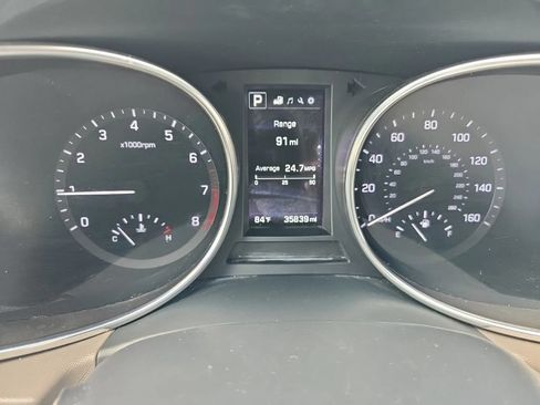 Used 2018 Hyundai Santa Fe SE w/ SE Premium Package 02 FWD image 7