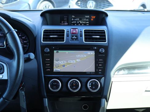 Used 2018 Subaru Forester 2.5i Limited image 16