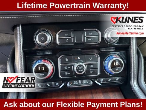 Used 2024 GMC Yukon XL Denali Ultimate AWD/4WD image 36