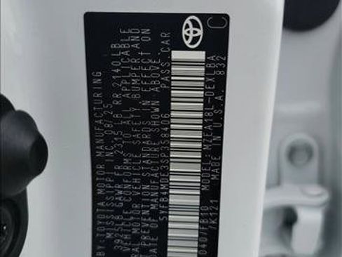 Used 2025 Toyota Corolla LE image 23