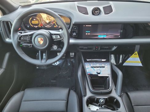 New 2026 Porsche Cayenne S AWD/4WD image 13
