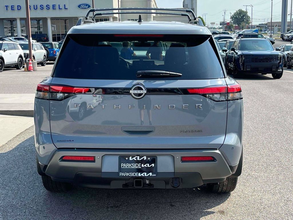 Used 2026 Nissan Pathfinder Platinum FWD image 32