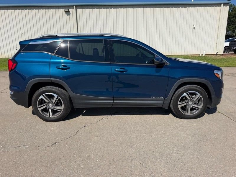 Used 2020 GMC Terrain SLT AWD/4WD image 2