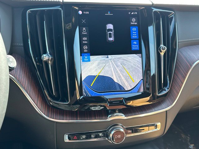 Certified 2023 Volvo XC60 B6 Ultimate w/ Protection Package Premier AWD/4WD image 24