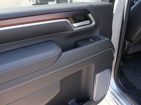 New 2026 GMC Sierra 2500 Denali w/ Denali Reserve Package AWD/4WD image 9