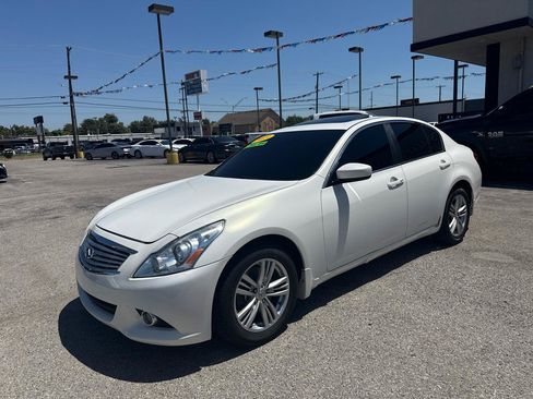 Used 2013 INFINITI G37 x Sedan w/ Premium Pkg AWD/4WD image 2