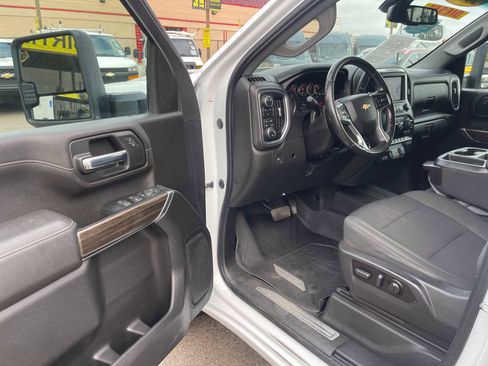Used 2022 Chevrolet Silverado 3500 LT w/ Convenience Package image 25