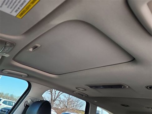 Certified 2022 Kia Telluride S image 30