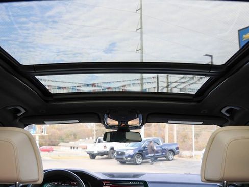 Used 2021 BMW X5 M50i w/ Executive Package image 11