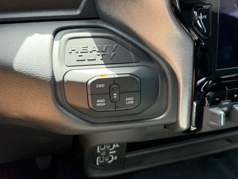 Used 2025 RAM 2500 Tradesman AWD/4WD image 24