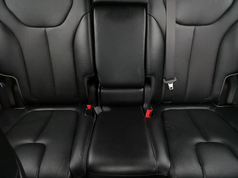 Used 2022 Hyundai Santa Fe SEL w/ Convenience + Premium Package AWD/4WD image 13