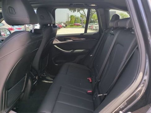 Used 2024 BMW X3 sDrive30i w/ Convenience Package RWD image 17