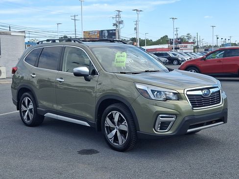 Used 2019 Subaru Forester Touring AWD/4WD image 3