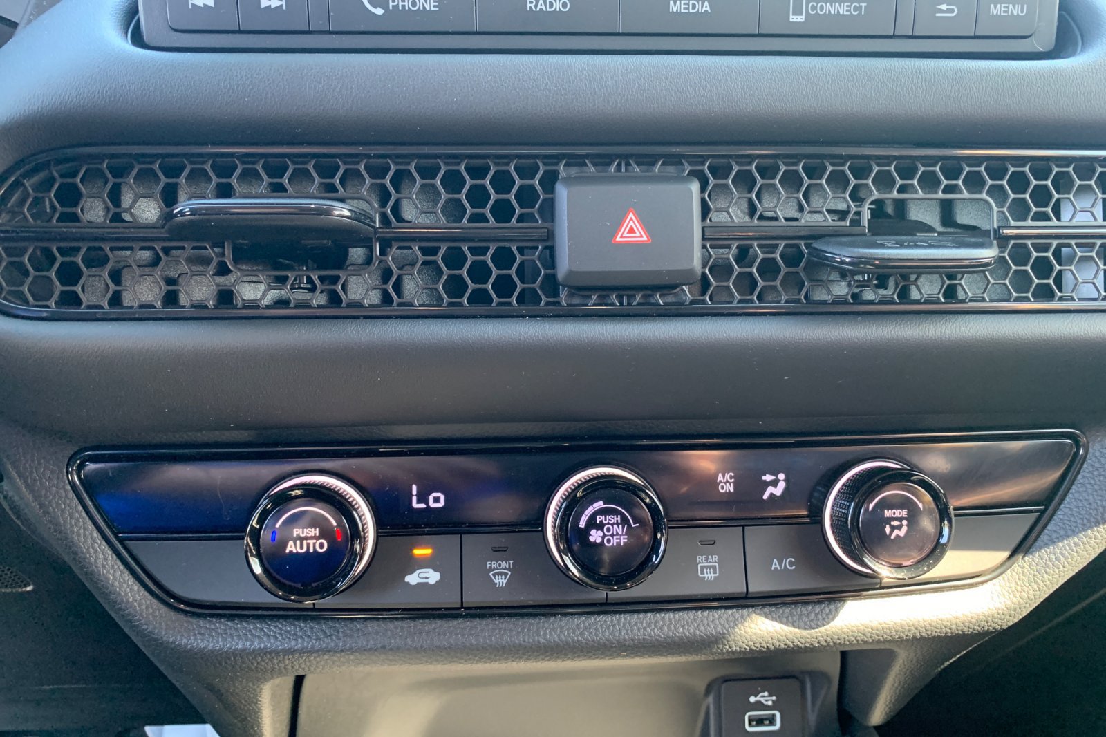 Certified 2025 Honda HR-V LX image 25