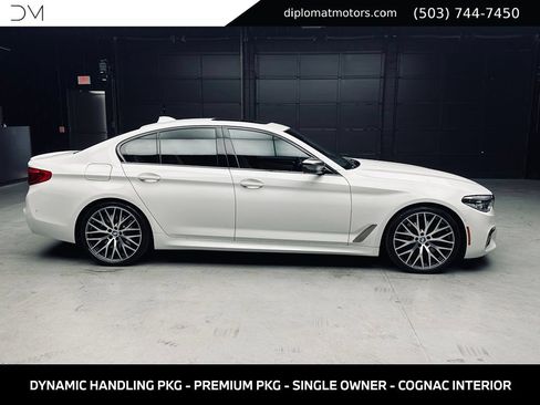 Used 2020 BMW M550i xDrive w/ Dynamic Handling Package AWD/4WD image 8