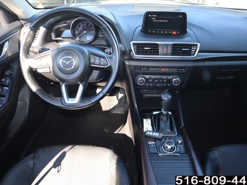Used 2018 MAZDA MAZDA3 Grand Touring image 16