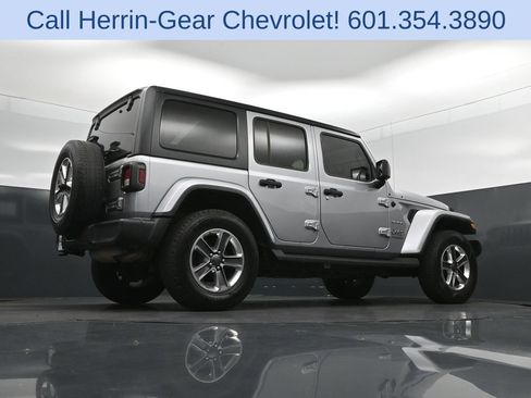 Used 2021 Jeep Wrangler Unlimited Sahara AWD/4WD image 42