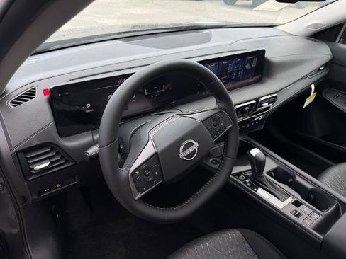 New 2026 Nissan Sentra SV w/ SV Convenience Package FWD image 17