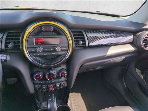 Used 2016 MINI Cooper S image 12