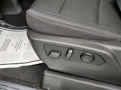 Used 2025 GMC Sierra 1500 Elevation image 11