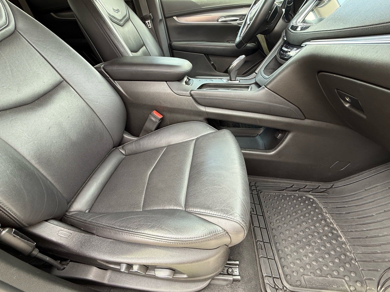Used 2019 Cadillac XT5 Premium Luxury FWD image 10