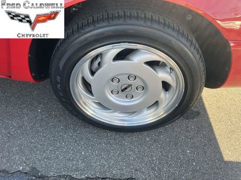 Used 1991 Chevrolet Corvette Convertible image 26