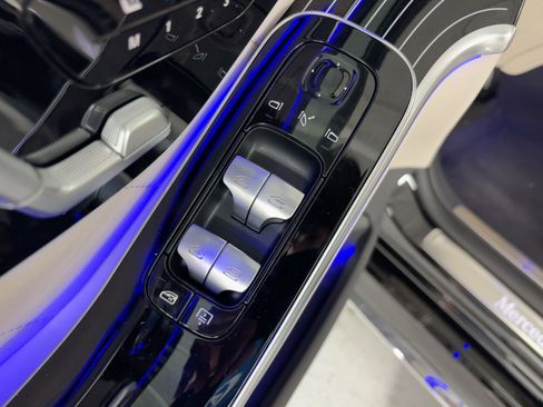 New 2026 Mercedes-Benz S 580e 4MATIC Sedan image 13