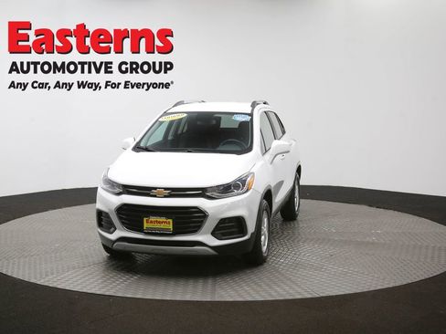 Used 2020 Chevrolet Trax LT w/ LT Convenience Package image 52