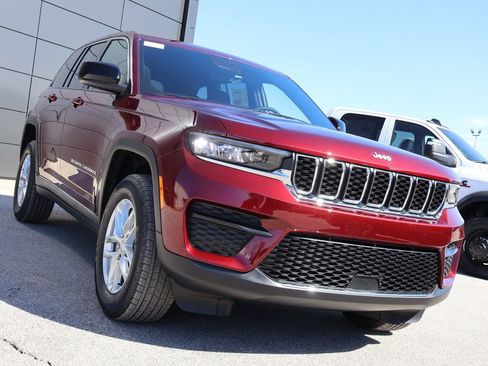 New 2026 Jeep Grand Cherokee Laredo X image 6