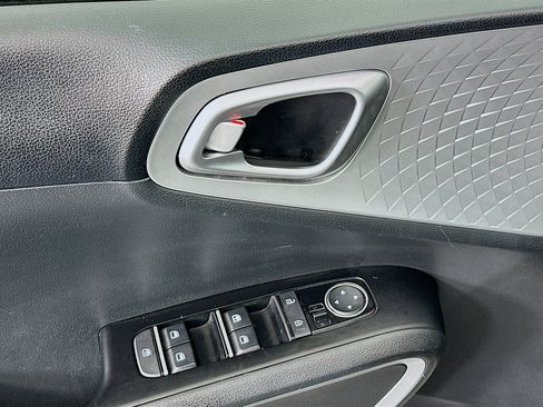 Used 2024 Kia Soul LX w/ Option Group 015 image 15