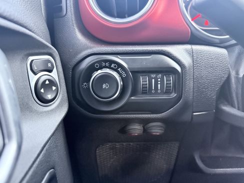 Used 2021 Jeep Wrangler Unlimited Rubicon image 58