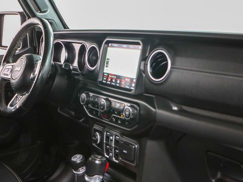 Used 2021 Jeep Gladiator Overland w/ Popular Equipment Package image 27