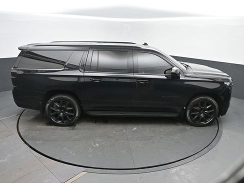 Used 2021 Chevrolet Suburban RST w/ Rear Media and Nav Package image 43