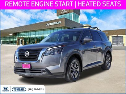 Used 2023 Nissan Pathfinder SV