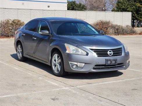 Used 2014 Nissan Altima 2.5 SL w/ Technology Package image 3