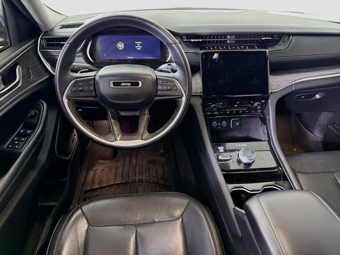 Used 2022 Jeep Grand Cherokee L Limited AWD/4WD image 26