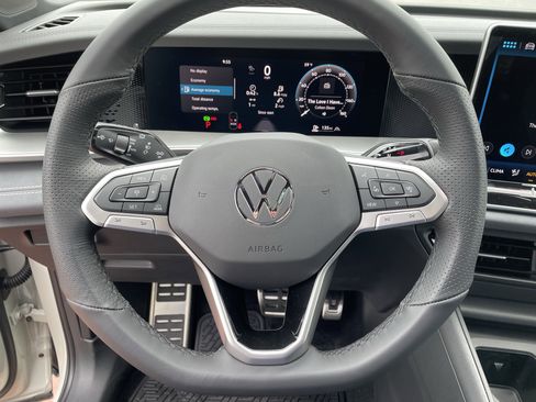 New 2026 Volkswagen Tiguan SE R-Line AWD/4WD image 18