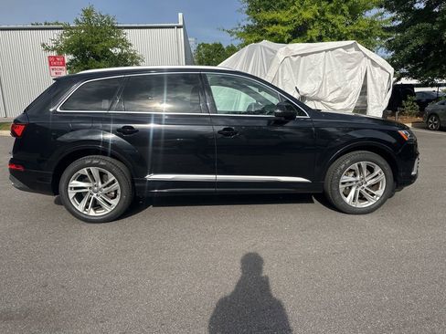 Used 2020 Audi Q7 3.0T Premium w/ Convenience Package AWD/4WD image 3