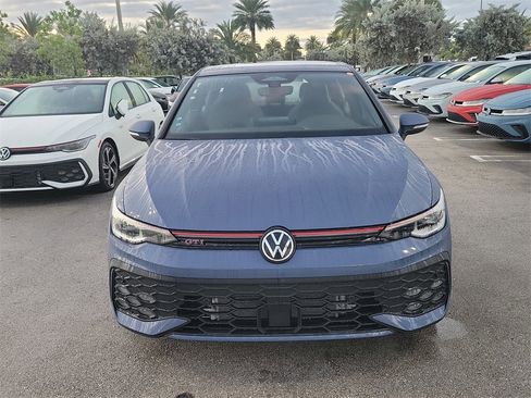 New 2026 Volkswagen GTI SE image 2