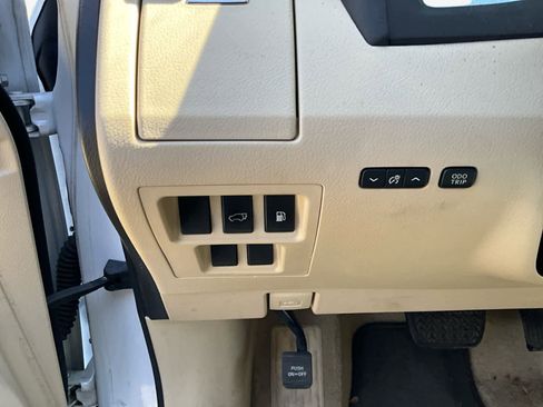 Used 2011 Lexus RX 350 AWD w/ Premium Pkg image 21