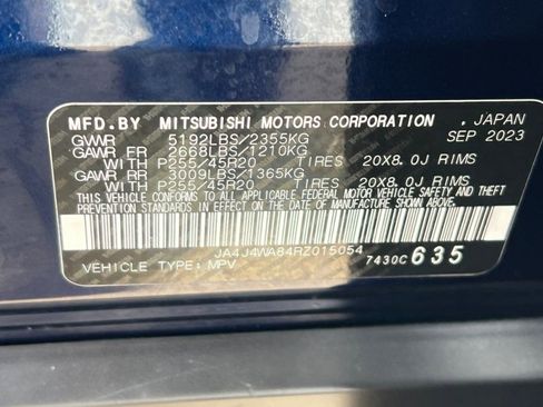 Used 2024 Mitsubishi Outlander SEL AWD/4WD image 25