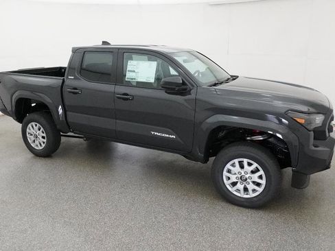 New 2026 Toyota Tacoma SR5 image 34