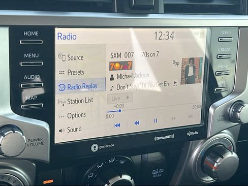 Used 2021 Toyota 4Runner SR5 Premium image 15